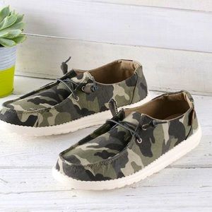 Camouflage Womens Hey Dudes, washed and cleaned, size 6.5-7, worn a couple times